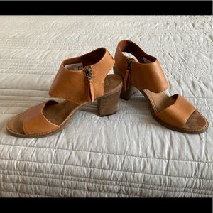 TOMS Majorca tan leather cutout sandals in cognac